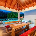 Family Friendly House With A Swimming Pool Oslje, Dubrovnik - 18381 בית נופש Topolo