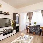 בית נופש Family Friendly House With A Swimming Pool Oslje, Dubrovnik - 18381 *