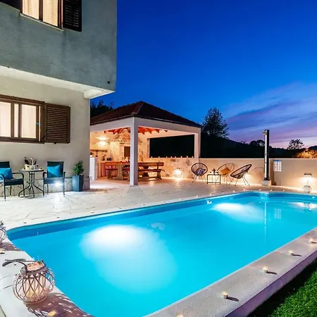 Holiday home Family Friendly House With A Swimming Pool Oslje, Dubrovnik - 18381