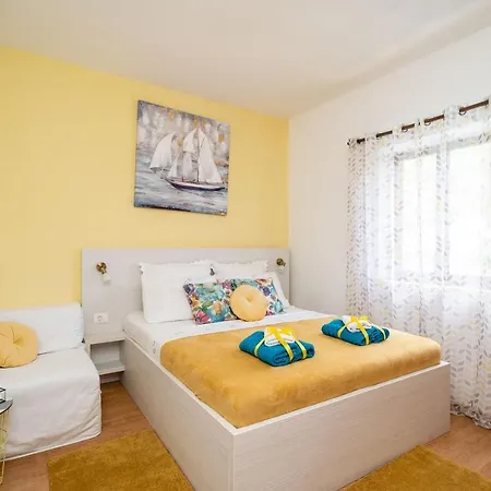 Family Friendly House With A Swimming Pool Oslje, Dubrovnik - 18381 Prázdninový dům Topolo