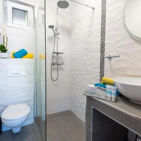 بيت للعطل Family Friendly House With A Swimming Pool Oslje, Dubrovnik - 18381 *