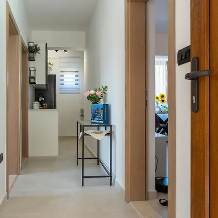 Family Friendly House With A Swimming Pool Oslje, Dubrovnik - 18381 Topolo
